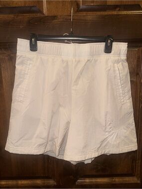Nike Cream&White Elastic Waist Athletic Shorts